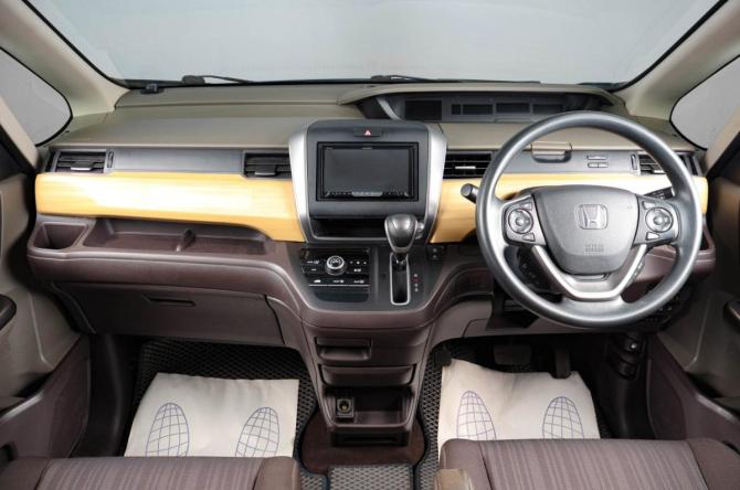 Honda Freed II с пробегом 2019 года, цена 1 249 000 рублей, 164000 км, компактвэн, Автокод Объявления