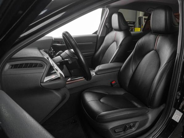 Toyota Camry VIII (XV70) с пробегом 2019 года, цена 2 699 000 рублей, 175479 км, седан, Автокод Объявления