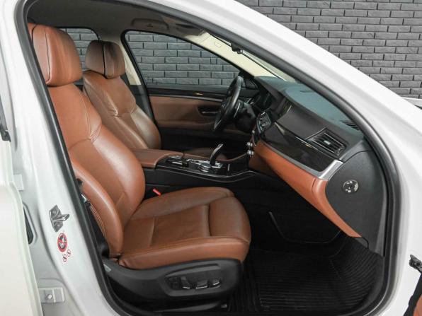 BMW 5 серии VI (F10/F11/F07) Рестайлинг с пробегом 2016 года, цена 2 450 000 рублей, 119992 км, седан, Автокод Объявления