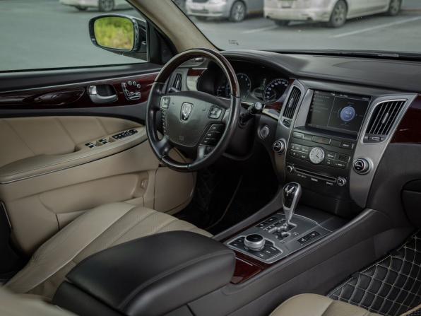 Hyundai Equus II с пробегом 2011 года, цена 1 385 000 рублей, 278000 км, седан, Автокод Объявления