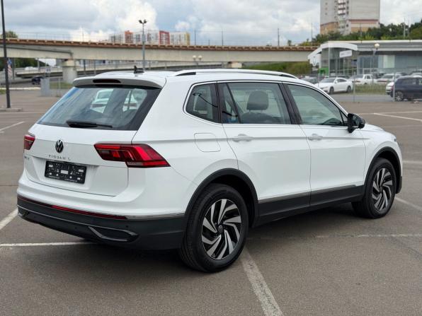 Volkswagen Tiguan II Рестайлинг (China Market) с пробегом 2026 года, цена 3 700 000 рублей, 500 км, внедорожник, Автокод Объявления