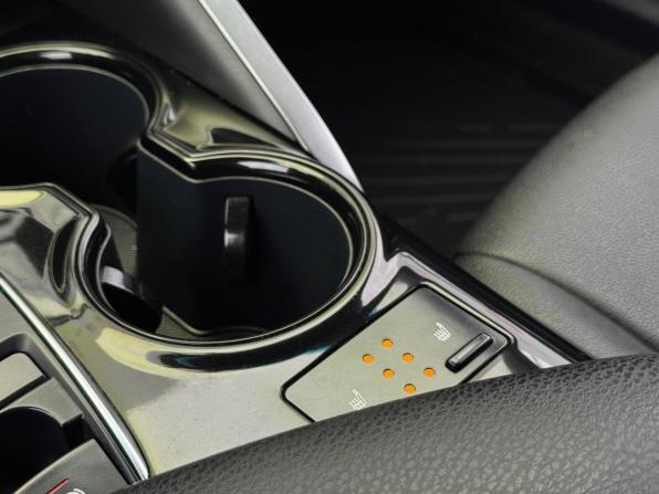 Toyota Camry VIII (XV70) с пробегом 2020 года, цена 2 669 000 рублей, 141166 км, седан, Автокод Объявления