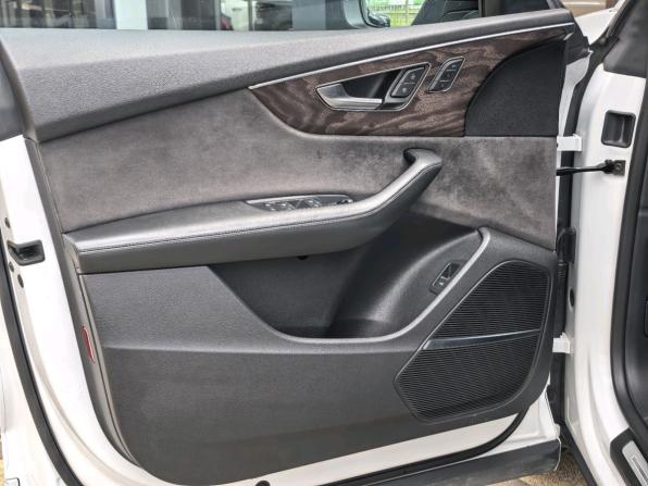 Audi Q8 I (4M) с пробегом 2018 года, цена 4 250 000 рублей, 153043 км, внедорожник, Автокод Объявления