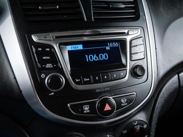 Hyundai Solaris I Рестайлинг с пробегом 2016 года, цена 1 119 000 рублей, 115272 км, седан, Автокод Объявления