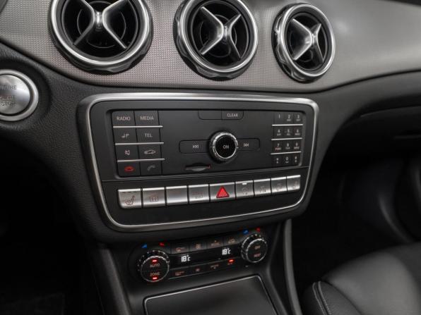 Mercedes-Benz GLA I (X156) Рестайлинг с пробегом 2017 года, цена 2 840 000 рублей, 90705 км, внедорожник, Автокод Объявления