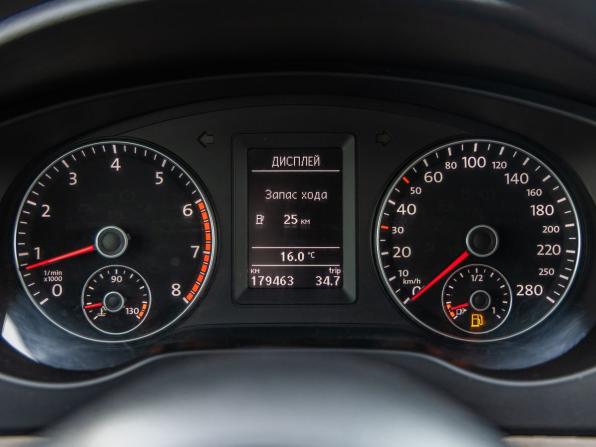 Volkswagen Jetta VI с пробегом 2013 года, цена 1 098 000 рублей, 178000 км, седан, Автокод Объявления