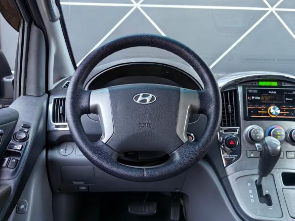 Hyundai Grand Starex I с пробегом 2011 года, цена 1 399 000 рублей, 255045 км, минивэн, Автокод Объявления