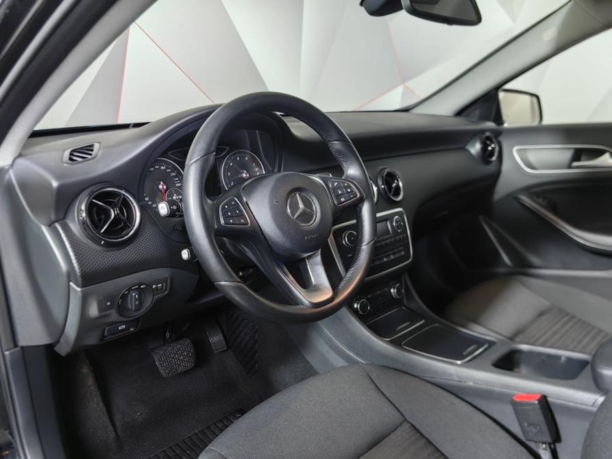 Mercedes-Benz A-Класс III (W176) Рестайлинг Москва  - изображение 19