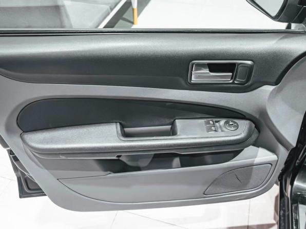 Ford Focus II Рестайлинг с пробегом 2008 года, цена 400 000 рублей, 225807 км, хэтчбек, Автокод Объявления