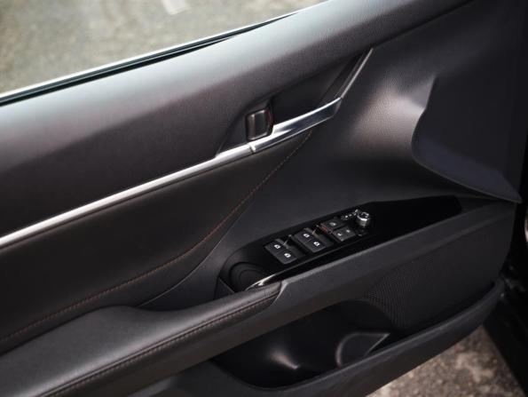 Toyota Camry VIII (XV70) с пробегом 2019 года, цена 2 649 000 рублей, 131089 км, седан, Автокод Объявления