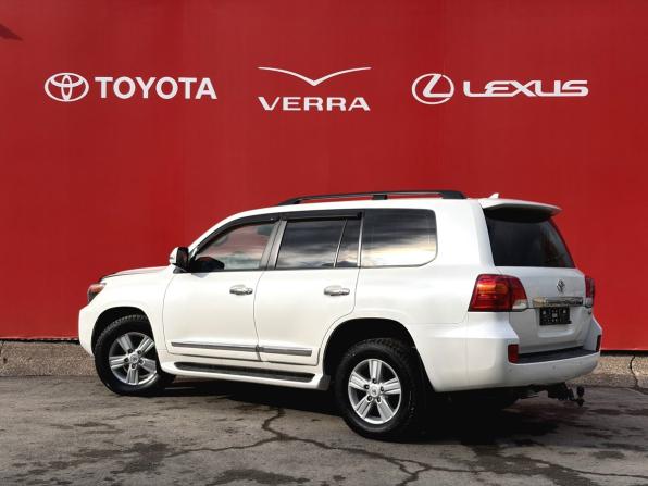 Toyota Land Cruiser 200 Series Рестайлинг 1 с пробегом 2013 года, цена 3 740 000 рублей, 286210 км, внедорожник, Автокод Объявления