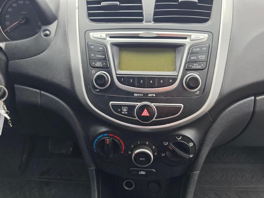 Hyundai Solaris I Москва  - изображение 14