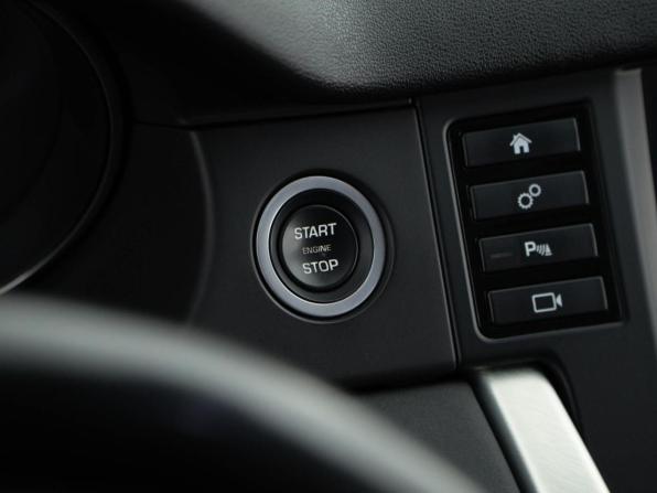 Land Rover Discovery Sport I с пробегом 2019 года, цена 2 449 046 рублей, 135567 км, внедорожник, Автокод Объявления