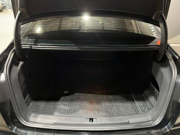 Audi A6 IV (C7) Рестайлинг с пробегом 2015 года, цена 1 860 000 рублей, 150200 км, седан, Автокод Объявления