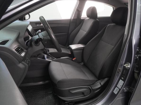 Hyundai Solaris II с пробегом 2019 года, цена 1 166 000 рублей, 259002 км, седан, Автокод Объявления