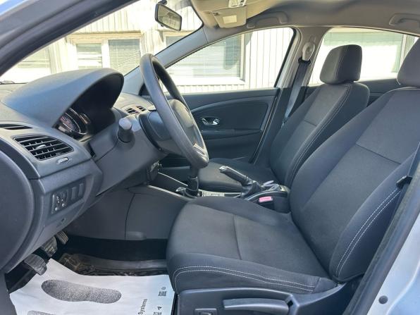 Renault Fluence I Рестайлинг с пробегом 2014 года, цена 829 000 рублей, 103000 км, седан, Автокод Объявления
