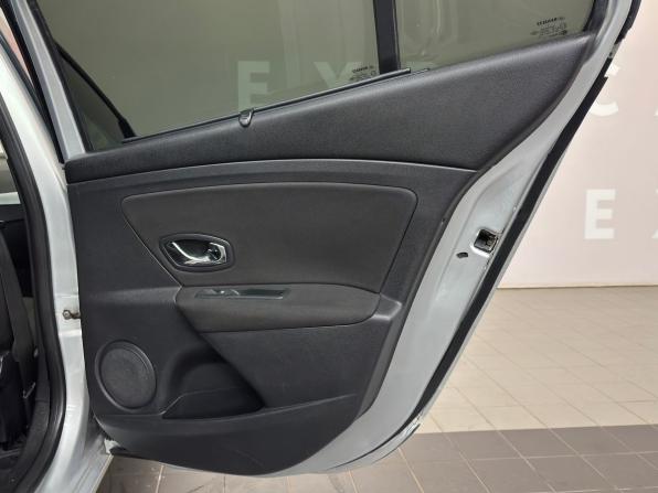 Renault Fluence I с пробегом 2012 года, цена 585 000 рублей, 176154 км, седан, Автокод Объявления