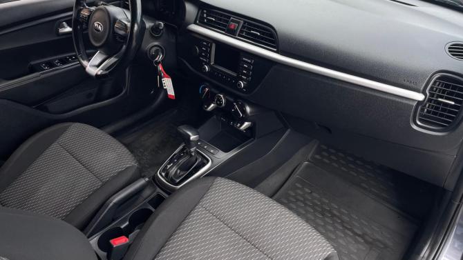 Kia Rio IV с пробегом 2018 года, цена 1 390 000 рублей, 89765 км, хэтчбек, Автокод Объявления