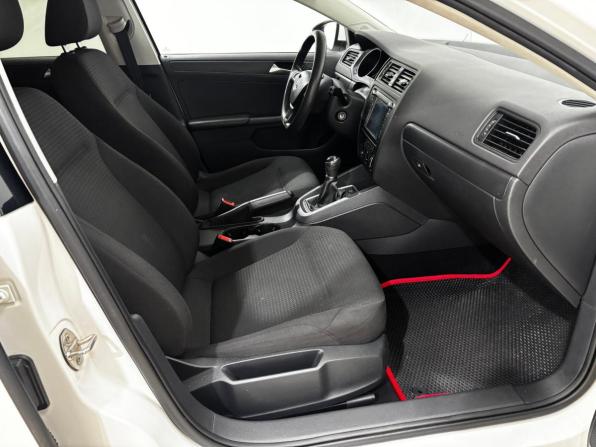 Volkswagen Jetta VI Рестайлинг с пробегом 2015 года, цена 1 195 000 рублей, 106837 км, седан, Автокод Объявления