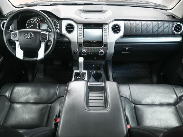 Toyota Tundra II Рестайлинг с пробегом 2017 года, цена 5 999 900 рублей, 165111 км, пикап, Автокод Объявления