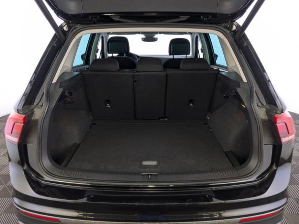 Volkswagen Tiguan II Рестайлинг с пробегом 2020 года, цена 3 200 000 рублей, 66400 км, внедорожник, Автокод Объявления