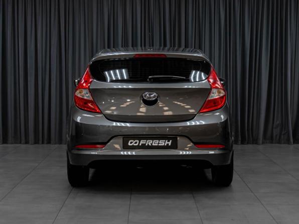 Hyundai Solaris I Рестайлинг с пробегом 2015 года, цена 999 000 рублей, 187395 км, седан, Автокод Объявления