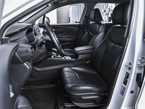 Hyundai Santa Fe IV с пробегом 2018 года, цена 2 388 000 рублей, 227344 км, внедорожник, Автокод Объявления