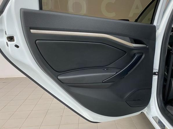 Lada (ВАЗ) Vesta I с пробегом 2019 года, цена 997 000 рублей, 108797 км, универсал, Автокод Объявления