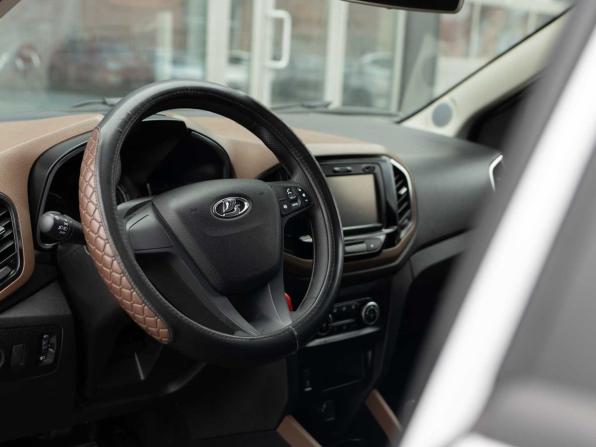 Lada (ВАЗ) XRAY I с пробегом 2017 года, цена 770 000 рублей, 96259 км, хэтчбек, Автокод Объявления
