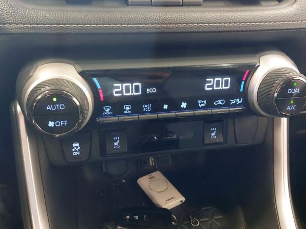 Toyota RAV4 V (XA50) с пробегом 2020 года, цена 2 680 000 рублей, 175746 км, внедорожник, Автокод Объявления