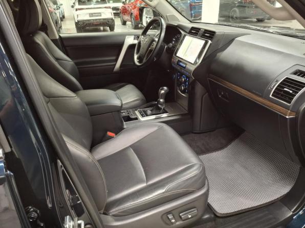 Toyota Land Cruiser Prado 150 Series Рестайлинг 2 с пробегом 2018 года, цена 5 910 000 рублей, 85243 км, внедорожник, Автокод Объявления