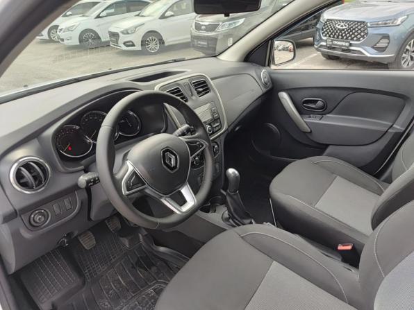 Renault Sandero II Рестайлинг с пробегом 2019 года, цена 770 000 рублей, 241148 км, хэтчбек, Автокод Объявления
