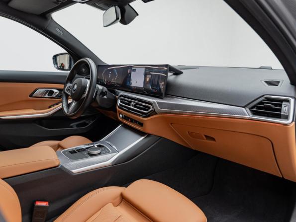 BMW 3 серии VII (G2x) Рестайлинг с пробегом 2024 года, цена 6 100 000 рублей, 16569 км, седан, Автокод Объявления