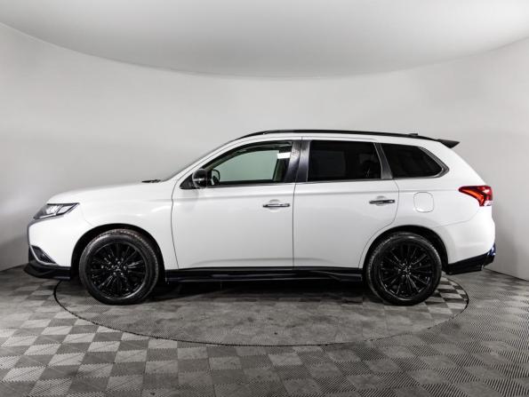 Mitsubishi Outlander III Рестайлинг 3 с пробегом 2022 года, цена 3 299 000 рублей, 20800 км, внедорожник, Автокод Объявления