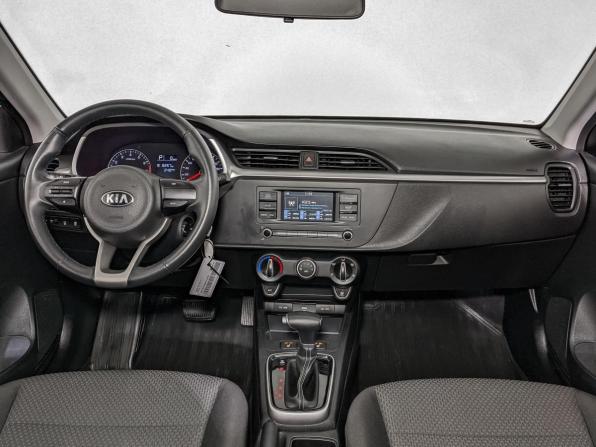 Kia Rio IV Рестайлинг с пробегом 2021 года, цена 1 555 000 рублей, 65500 км, седан, Автокод Объявления