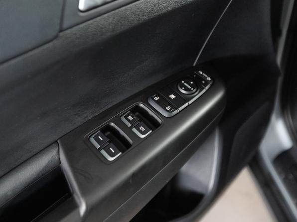 Kia Sportage IV Рестайлинг с пробегом 2019 года, цена 2 150 000 рублей, 98185 км, внедорожник, Автокод Объявления