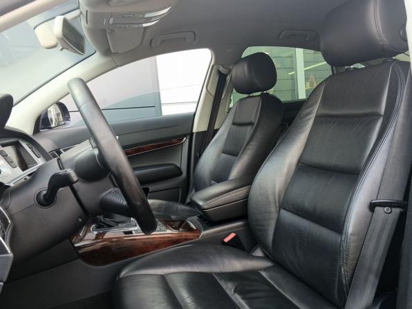 Audi A6 III (C6) Рестайлинг с пробегом 2010 года, цена 1 099 000 рублей, 372700 км, седан, Автокод Объявления
