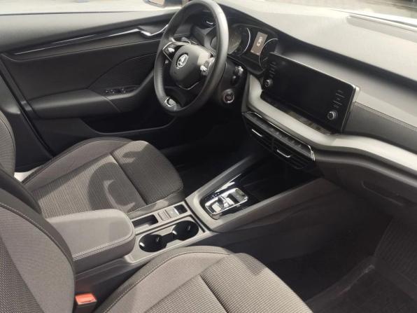 Skoda Octavia IV (A8) с пробегом 2021 года, цена 2 479 000 рублей, 43199 км, лифтбек, Автокод Объявления
