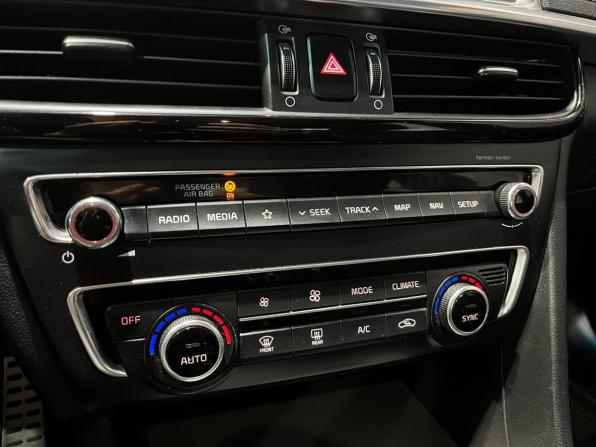 Kia Optima IV Рестайлинг с пробегом 2019 года, цена 2 030 000 рублей, 136708 км, седан, Автокод Объявления