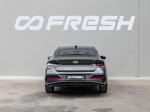 Hyundai Elantra VII (CN7) Рестайлинг с пробегом 2023 года, цена 2 059 000 рублей, 45957 км, седан, Автокод Объявления
