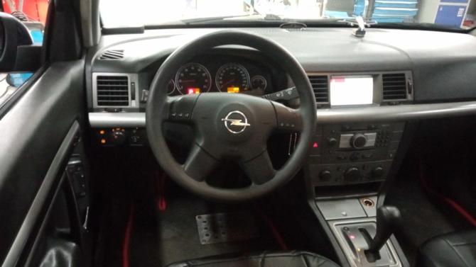 Opel Vectra C с пробегом 2004 года, цена 299 000 рублей, 265519 км, хэтчбек, Автокод Объявления