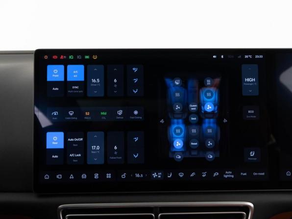 Li Auto (Lixiang) L7 I Рестайлинг с пробегом 2025 года, цена 8 399 050 рублей, 100 км, внедорожник, Автокод Объявления