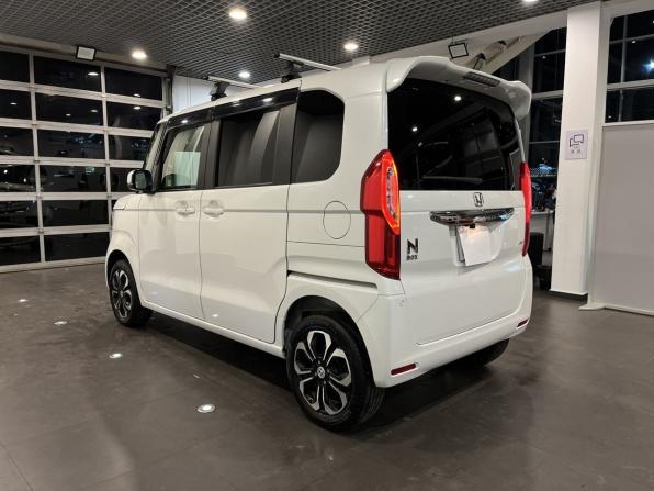 Honda N-BOX II с пробегом 2020 года, цена 1 050 000 рублей, 139617 км, микровэн, Автокод Объявления