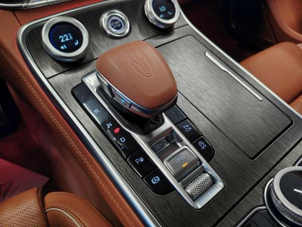 Hongqi H9 I с пробегом 2023 года, цена 3 499 000 рублей, 91507 км, седан, Автокод Объявления