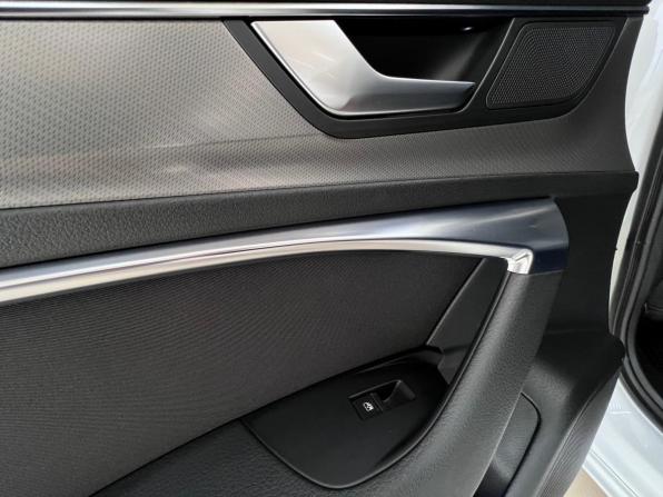 Audi A6 V (C8) с пробегом 2019 года, цена 3 840 000 рублей, 201900 км, универсал, Автокод Объявления