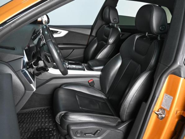 Audi Q8 I (4M) с пробегом 2019 года, цена 6 499 000 рублей, 161015 км, внедорожник, Автокод Объявления
