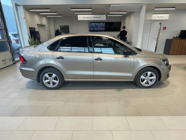 Volkswagen Polo V Рестайлинг с пробегом 2017 года, цена 1 270 000 рублей, 55920 км, седан, Автокод Объявления