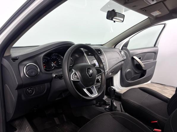 Renault Logan II Рестайлинг с пробегом 2022 года, цена 1 150 000 рублей, 47787 км, седан, Автокод Объявления