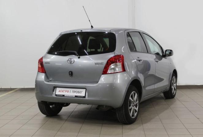 Toyota Yaris II с пробегом 2007 года, цена 550 000 рублей, 197490 км, хэтчбек, Автокод Объявления