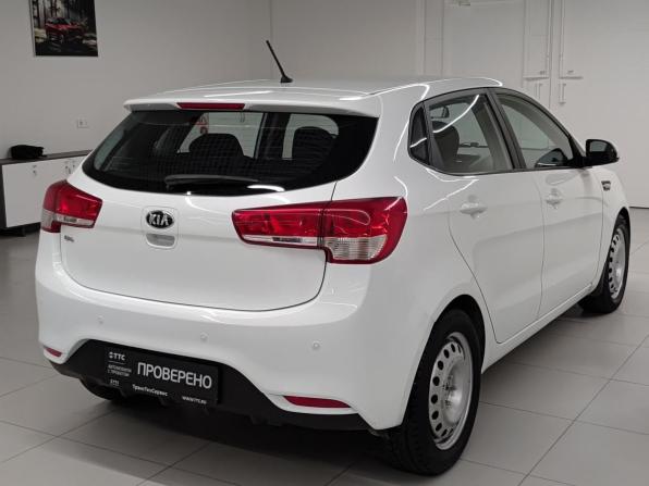 Kia Rio III Рестайлинг с пробегом 2016 года, цена 1 010 000 рублей, 129751 км, хэтчбек, Автокод Объявления